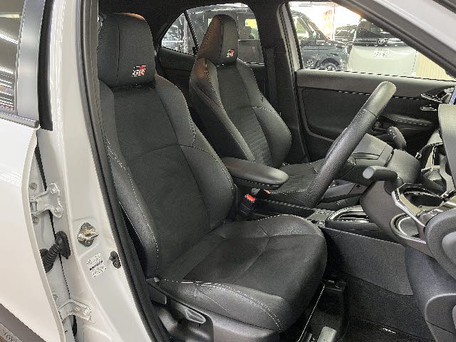 YARIS CROSS HYBRID