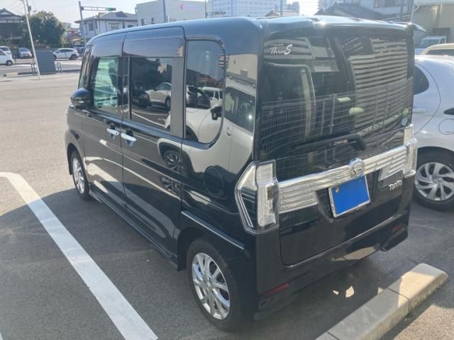 TANTO CUSTOM 4WD