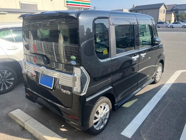 TANTO CUSTOM 4WD