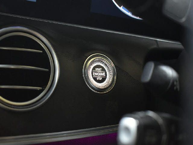 MERCEDES BENZ E sedan Plug-in HYBRID