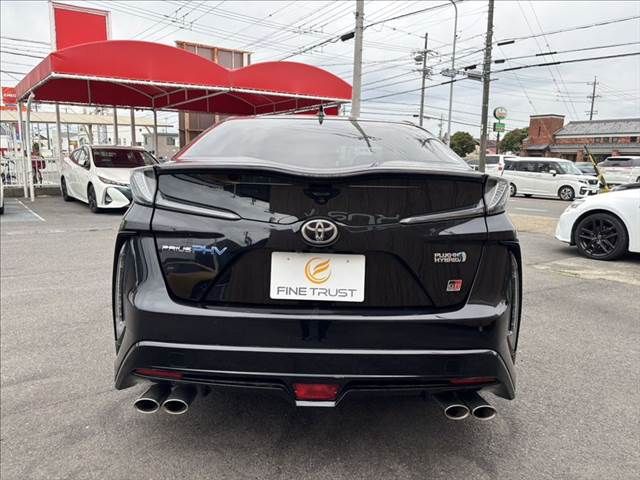 PRIUS PHV