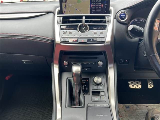 LEXUS NX300h