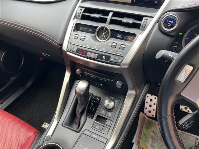 LEXUS NX300h