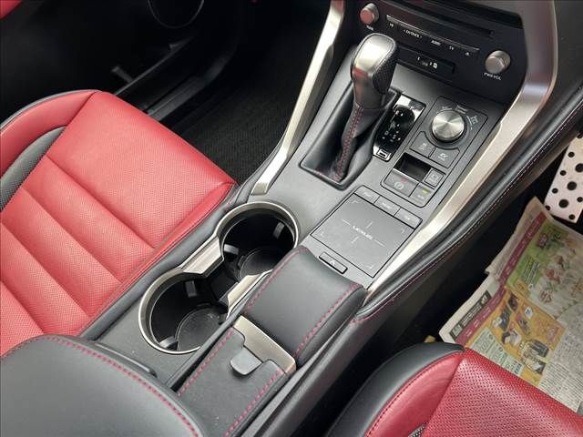 LEXUS NX300h