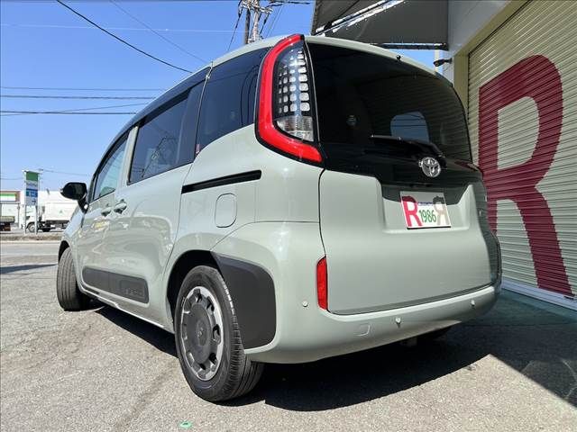 SIENTA HYBRID
