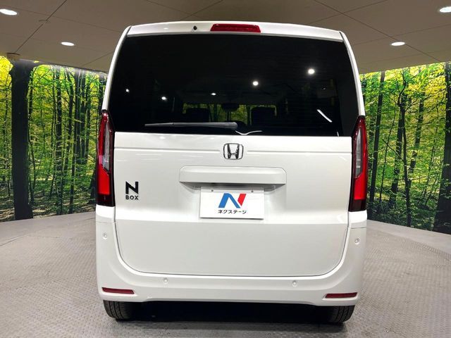 N BOX
