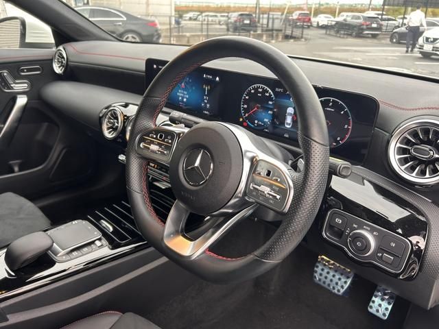 MERCEDES BENZ CLA class