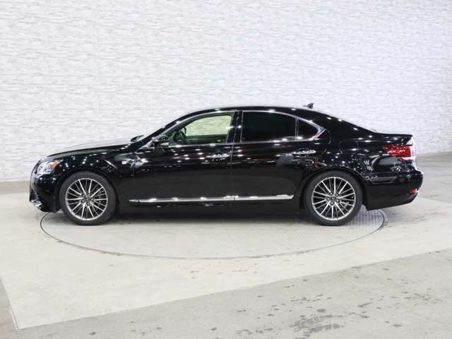 LEXUS LS460
