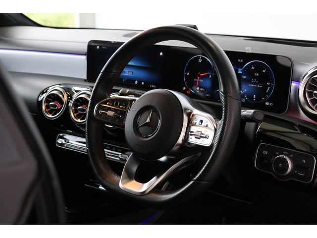 MERCEDES BENZ CLA Shooting Brake