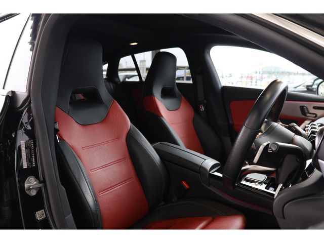 MERCEDES BENZ CLA Shooting Brake
