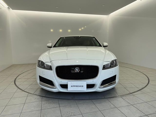 JAGUAR XF series