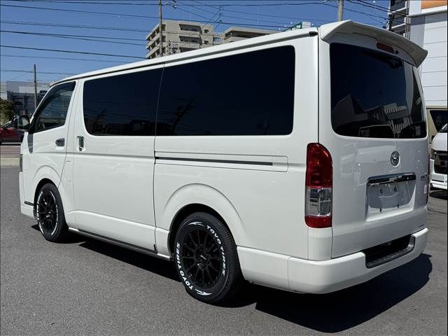 REGIUSACE van 2WD