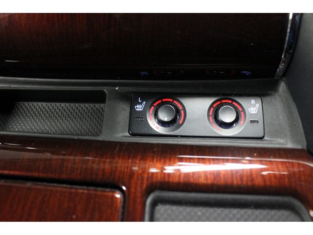 ALPHARD hybrid 4WD
