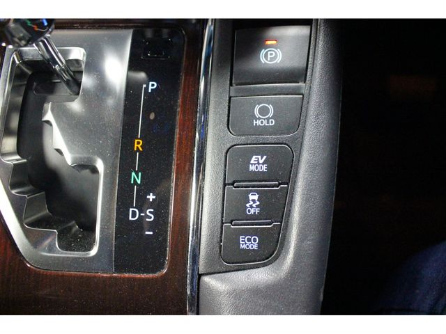 ALPHARD hybrid 4WD