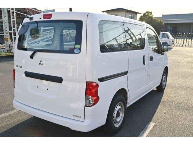 DELICA van 2WD