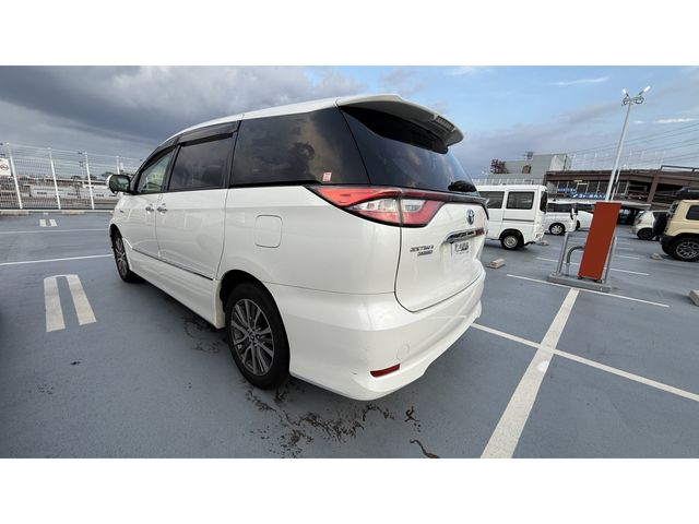 ESTIMA HYBRID 4WD
