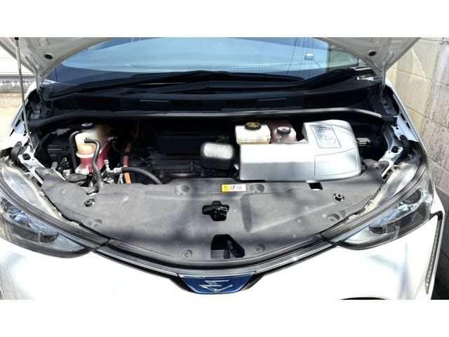 ESTIMA HYBRID 4WD