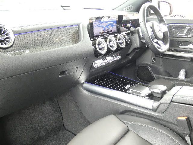 MERCEDES BENZ GLA class