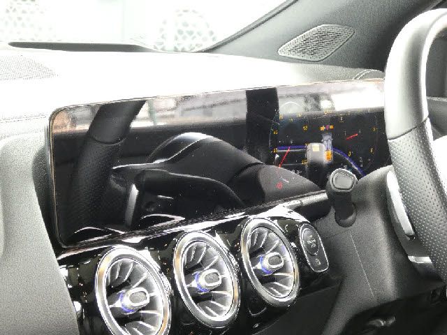 MERCEDES BENZ GLA class