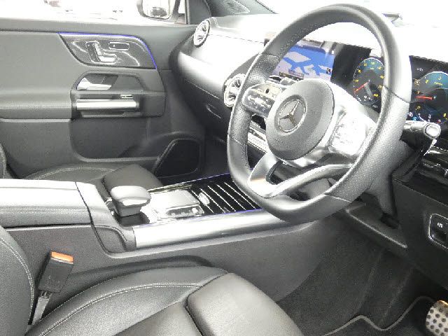 MERCEDES BENZ GLA class