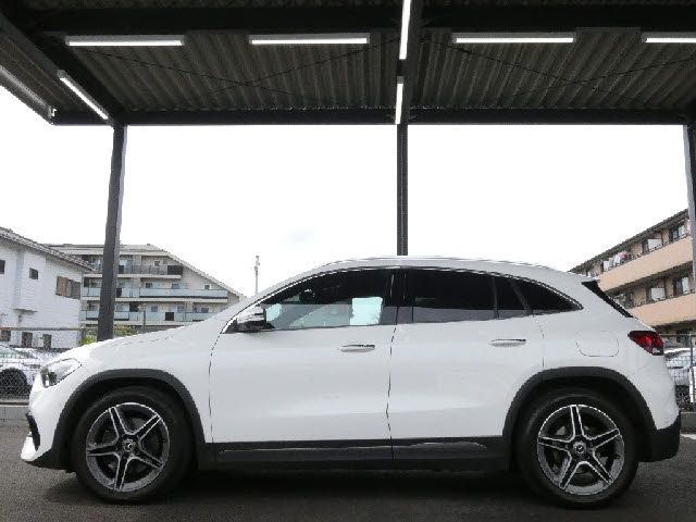 MERCEDES BENZ GLA class