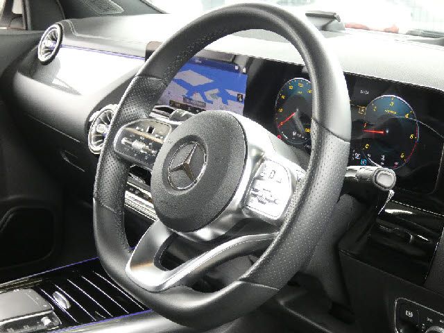 MERCEDES BENZ GLA class