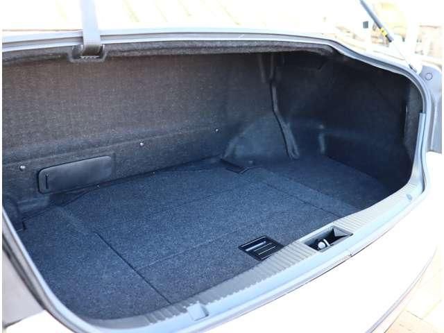 CROWN sedan
