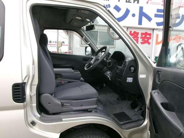 CARAVAN van 4WD