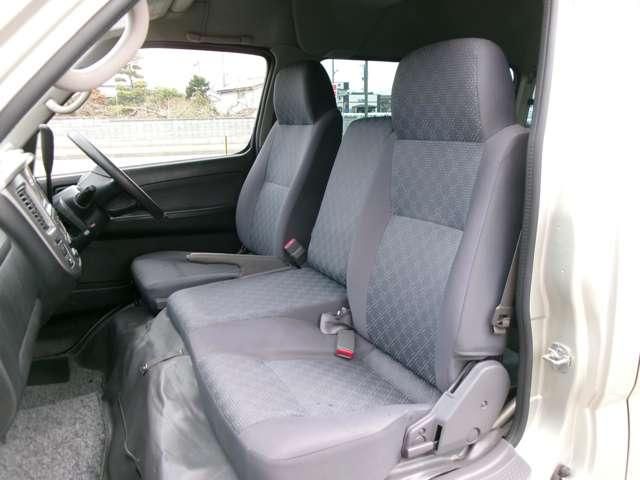 CARAVAN van 4WD
