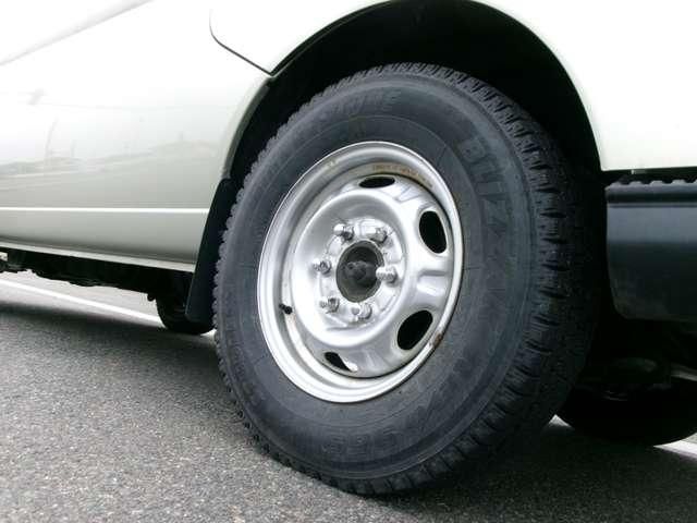 CARAVAN van 4WD
