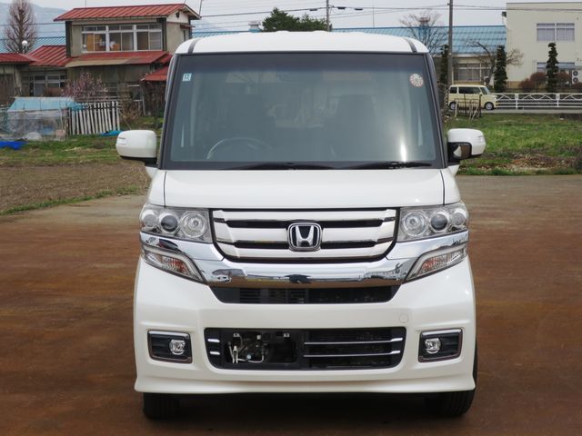 N-BOX CUSTOM 4WD