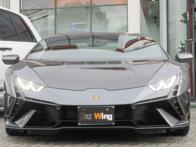 LAMBORGHINI HURACAN