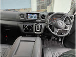 CARAVAN van 4WD