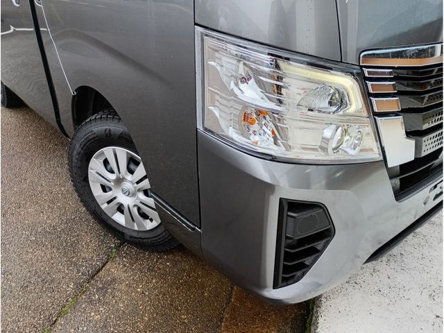 CARAVAN van 4WD