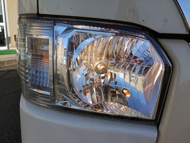 HIACE van 4WD