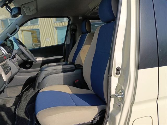HIACE van 4WD