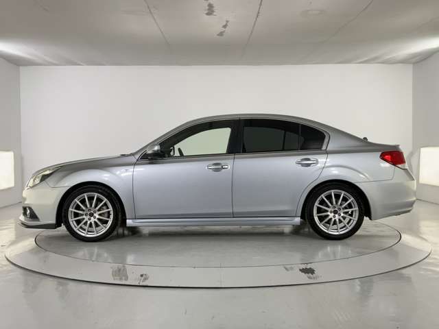 LEGACY B4