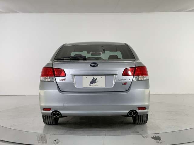 LEGACY B4