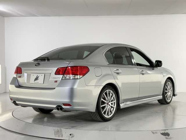 LEGACY B4