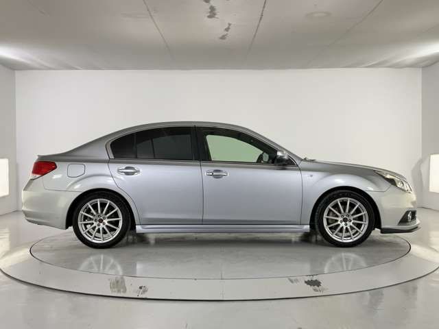 LEGACY B4
