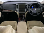 CROWN sedan hybrid