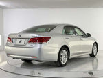 CROWN sedan hybrid