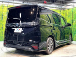 VOXY HYBRID