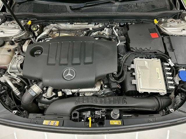 MERCEDES BENZ CLA class