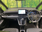 VOXY HYBRID