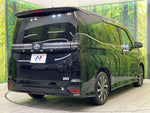 VOXY HYBRID