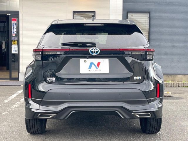 YARIS CROSS HYBRID