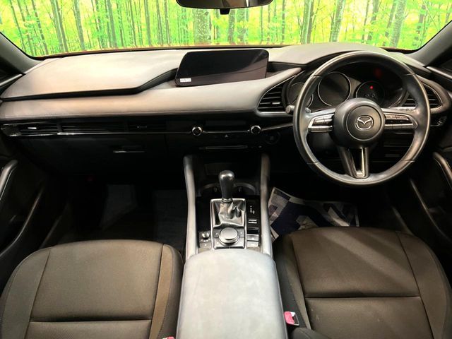 MAZDA3 FASTBACK