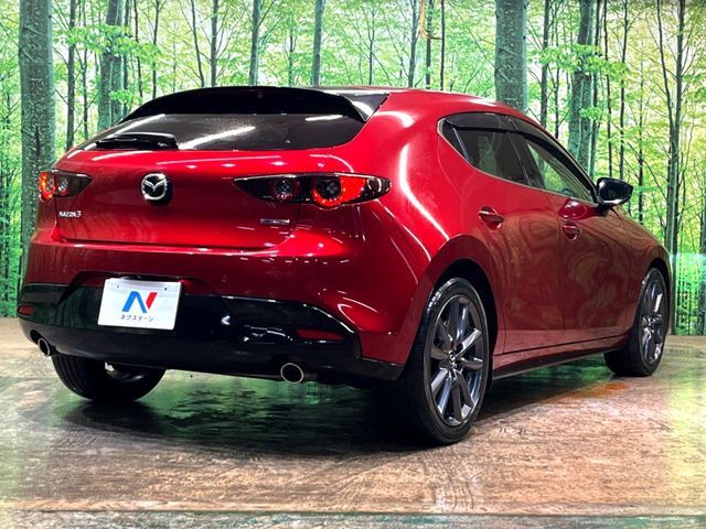 MAZDA3 FASTBACK