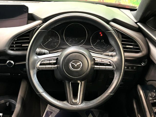 MAZDA3 FASTBACK